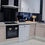 Elegant 2Br Retreat In The 9Th