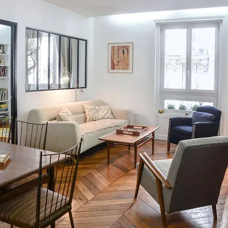 Elegant 2br Retreat In The 9th Paris