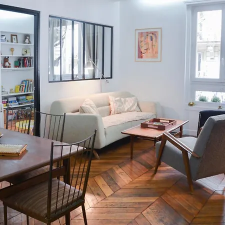 Elegant 2br Retreat In The 9th Paris